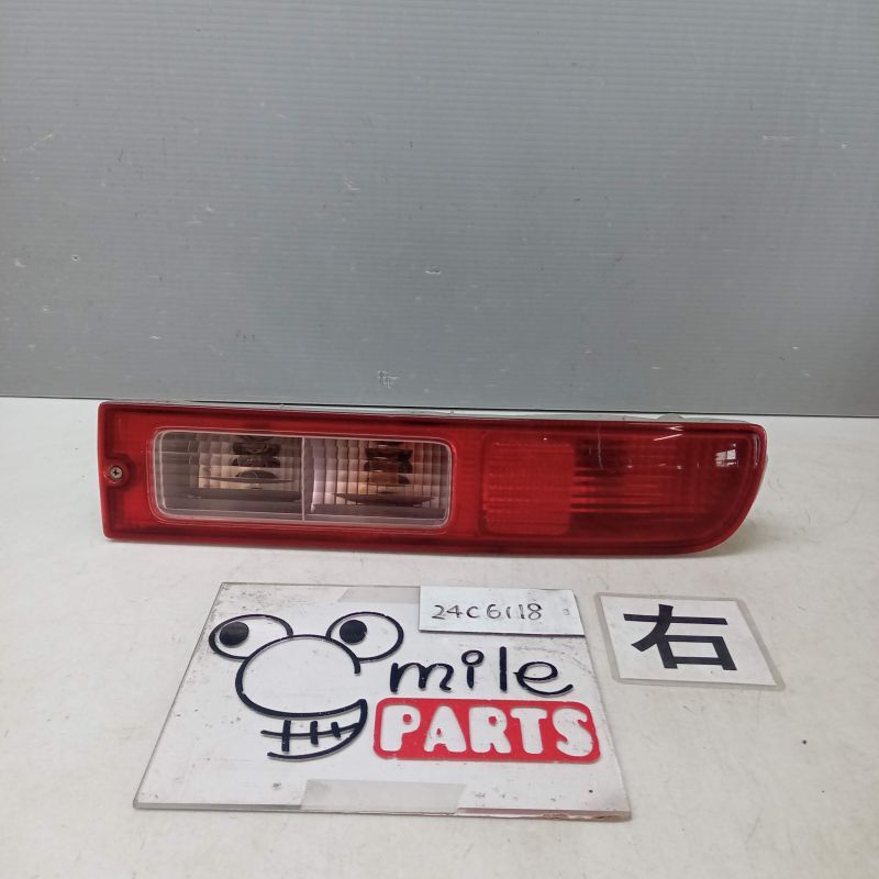 U72V/U71V NV100クリッパー 純正 右テールランプ 2Z4-4-2/24C6118*同梱不可拍卖