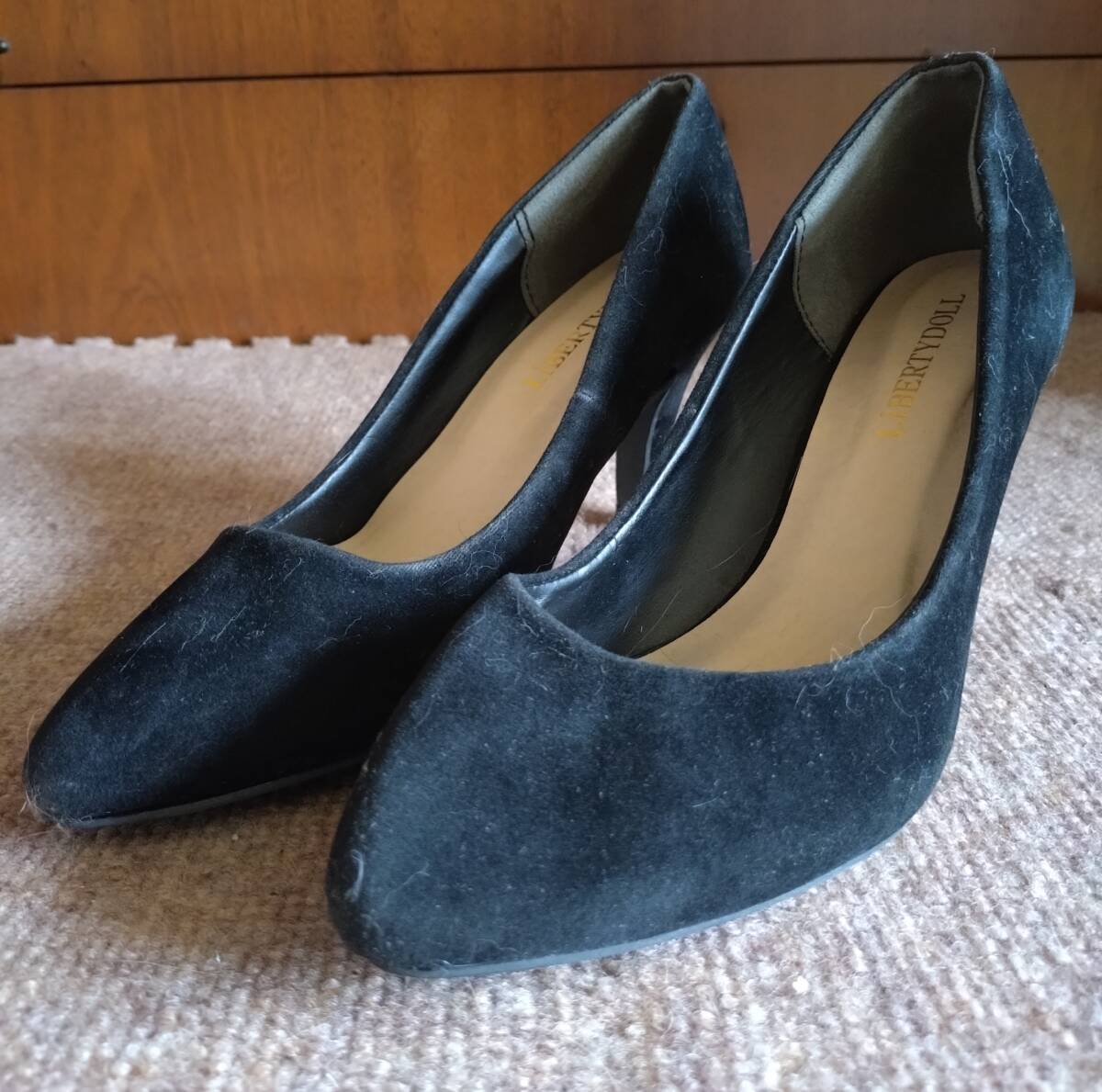 LIBERTYDOLL アーモンドトゥハイヒール LLサイズ 8センチヒール ブラック やや使用感あり 中古品拍卖