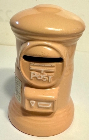 即決!非売品☆古いポストの貯金箱(薄いピンク色)拍卖