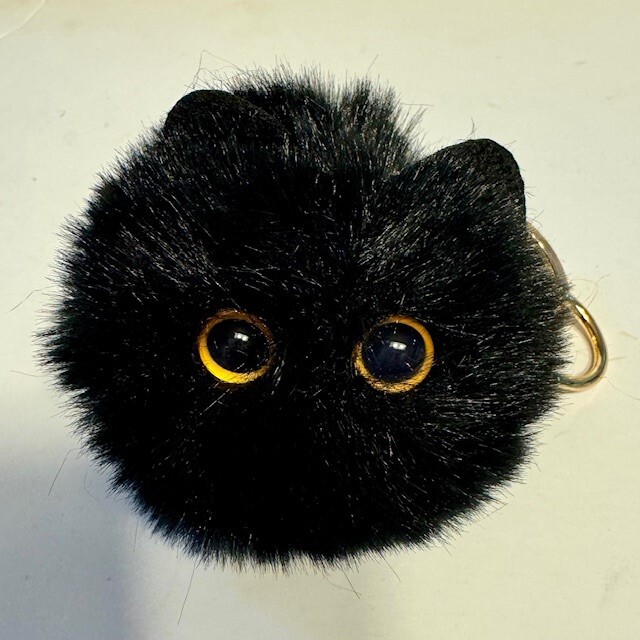 即決!黒猫好きさんへ☆「さらさら毛並みの黒猫キーホルダー」拍卖