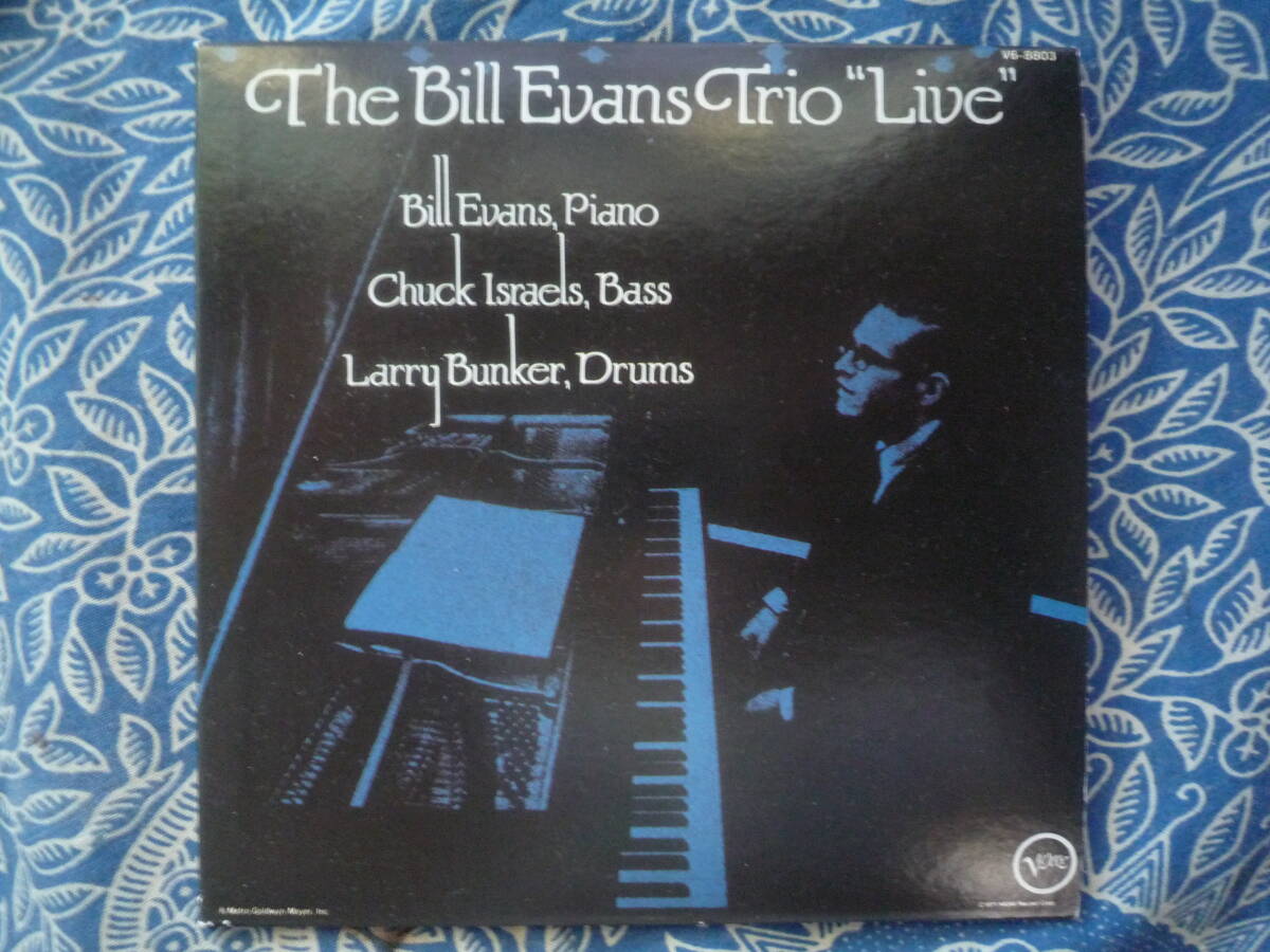 ◇ビル・エバンス・トリオ・ライブ/ラウンド・ミッドナイト ■紙ジャケ ※盤面きれいです。 ☆ラファロの死後'64年新生トリオ♪クラブギグ拍卖