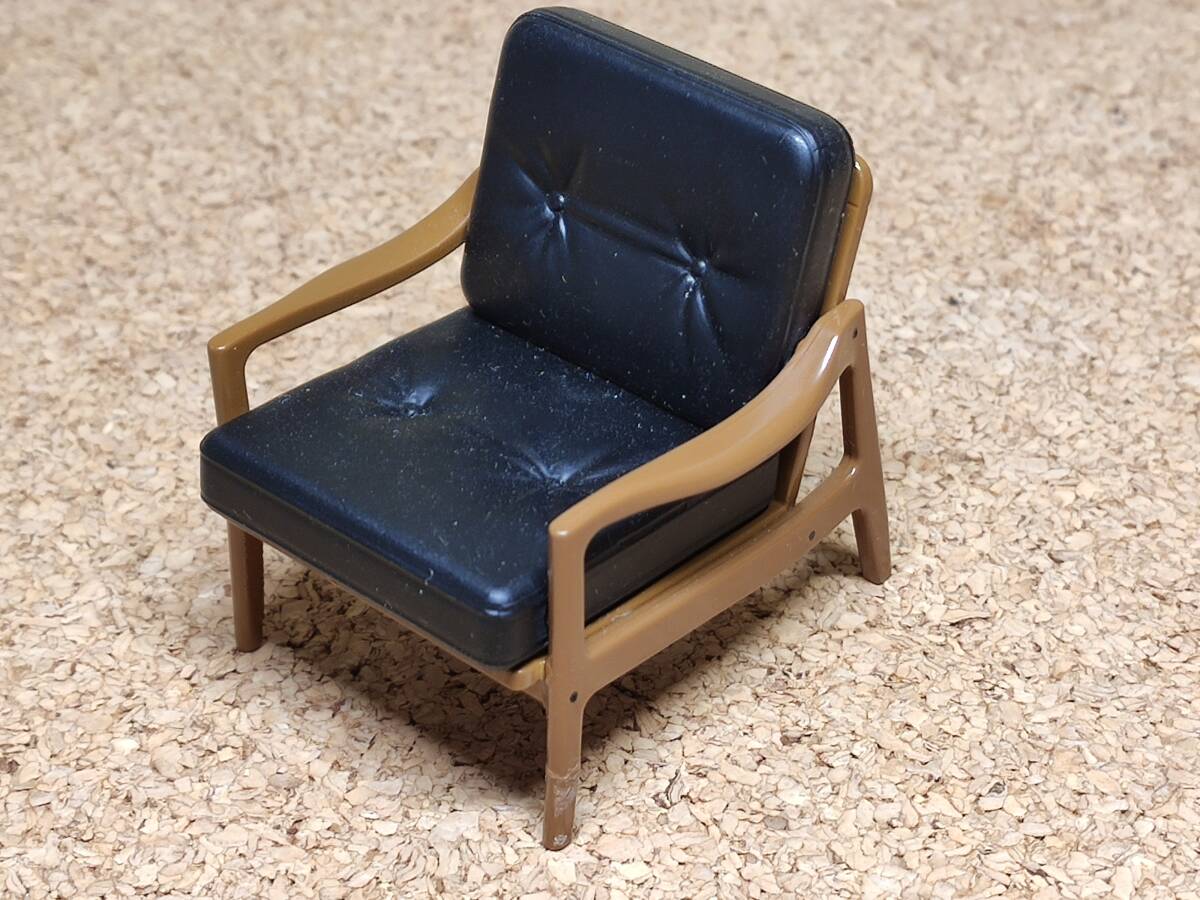 カリモク60 ミニチュアファニチャー 第3弾 フレームチェア カプセルトイ 家具拍卖