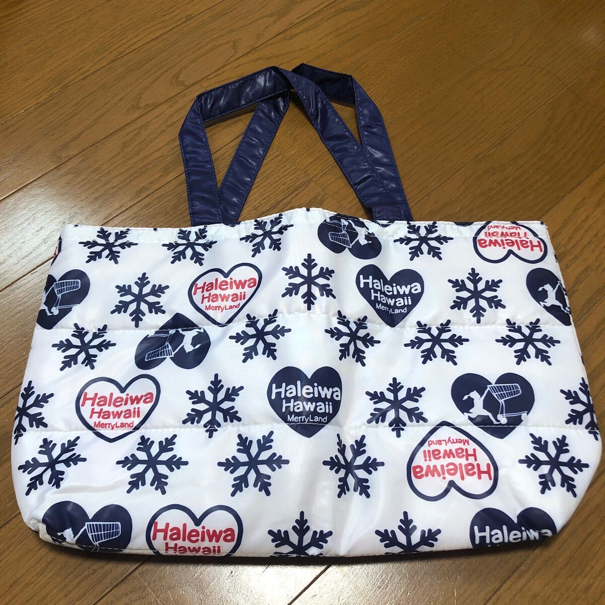 非売品オートバックスオリジナルダウン風トートバッグめちゃくちゃ可愛いホワイト×ネイビー ピンク拍卖