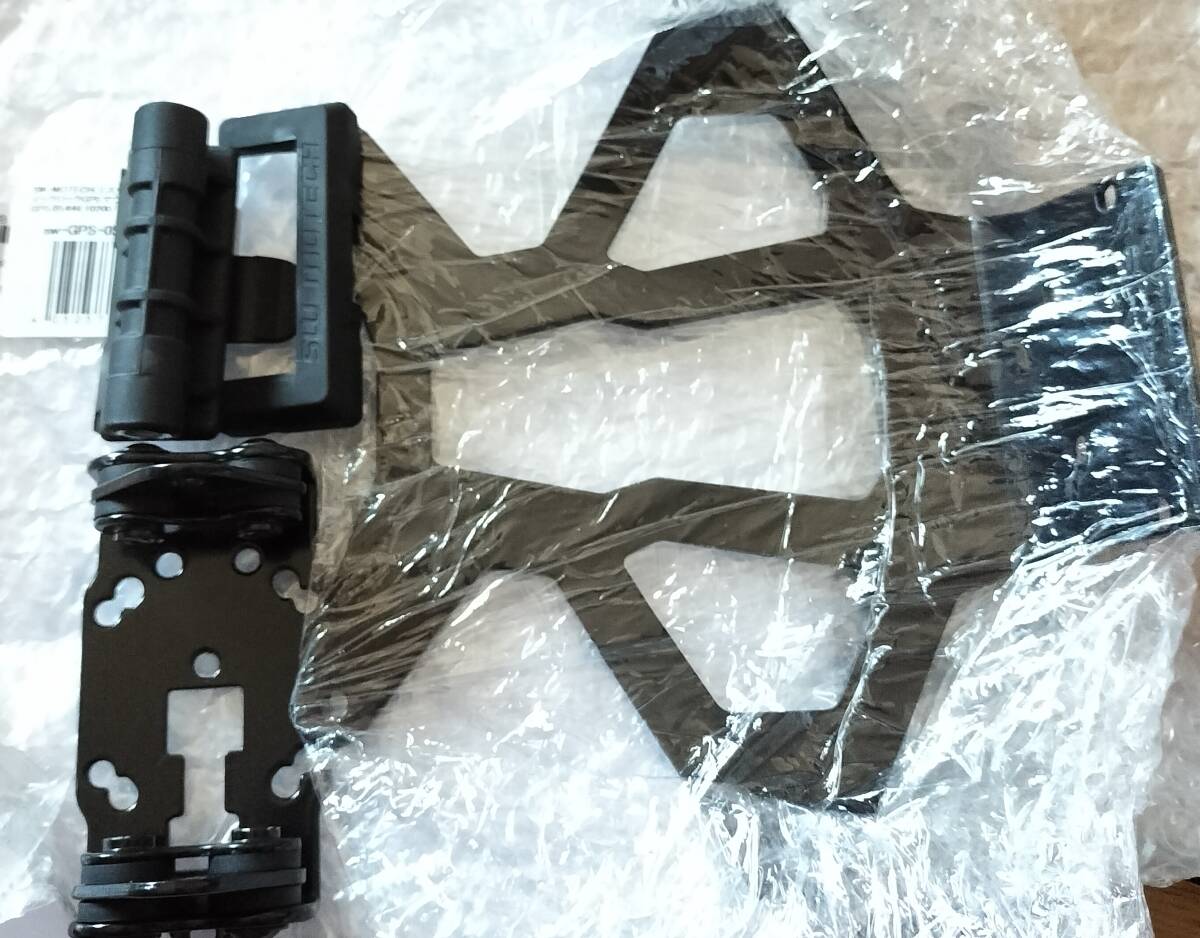 SW-MOTECH コックピットGPSマウント Suzuki V-Strom 650 / 650 XT (2011-2016)/ GPS.05.646.10200/B拍卖