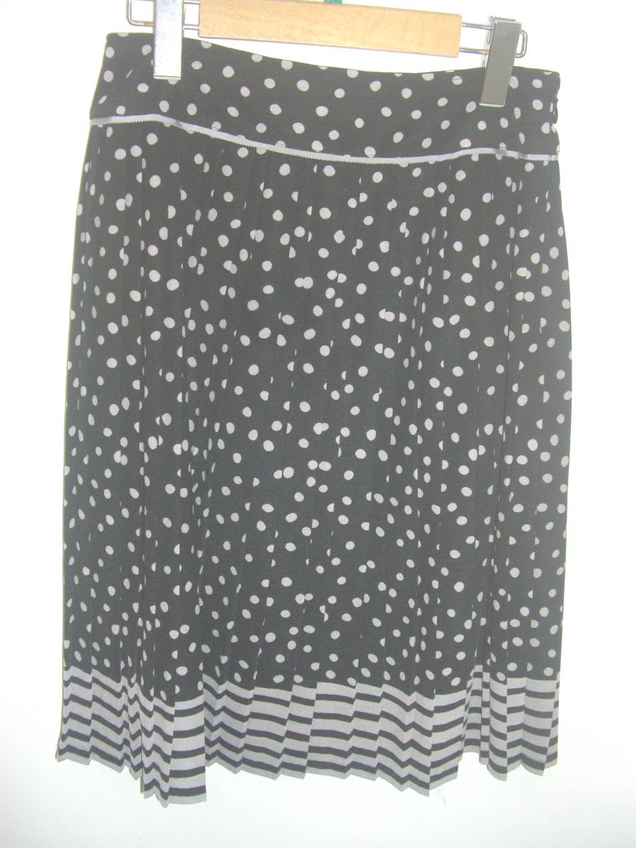 SEPT FOIS(セットフォア/ビスケー/日本製)ポリエステル100%/ドット柄/タック/フレア/プリーツ/スカート☆サイズ38拍卖
