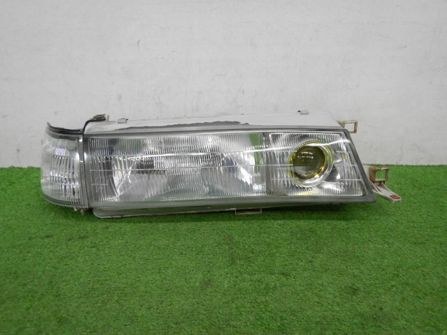 3B】【送料記載】 マークⅡ HT 後期 GX81 右ヘッドライト クリア付 81110-22571 22-204 100-75331 81610-22201 22-207 【難有】【872070】拍卖