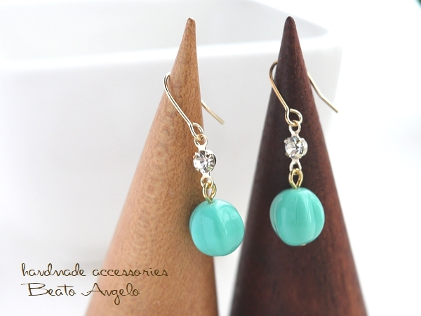 ◆◆+angelo+チェコメロンとラインストーンのピアス(p-283)ターコイズ G 夏 シンプル チタン 樹脂 イヤリング拍卖