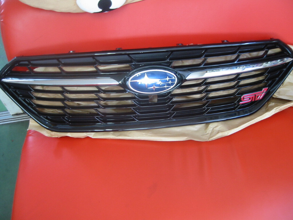 VNH レボーグ フロントグリル 新車外し 美品拍卖