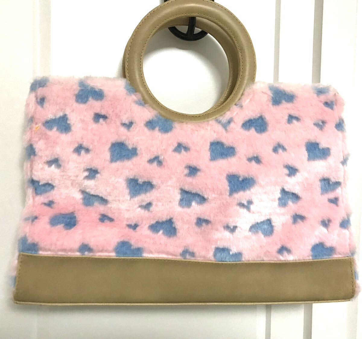 ボアバッグ ピンク もこもこ ハンドバッグ拍卖