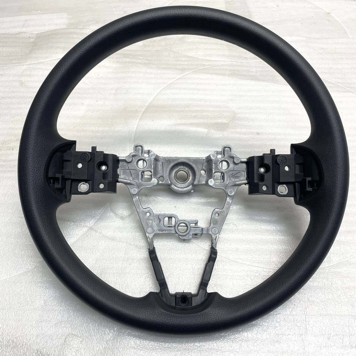 新車外し.超美品☆ダイハツ純正 ウレタンステアリング.ハンドル☆ S700V S710V アトレー☆GS120-08240☆S500Pハイゼット☆GS110-60010拍卖