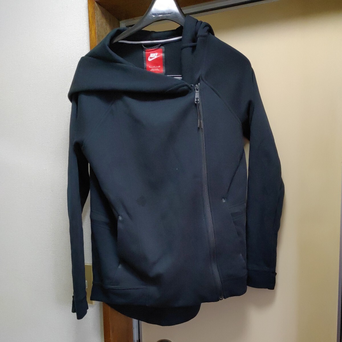 NIKE フルジップパーカー スポーツウエア 黒 ブラック nike アウトドア トレーニング キャンプ ユニセックス Sサイズ0501-B1-SA9拍卖