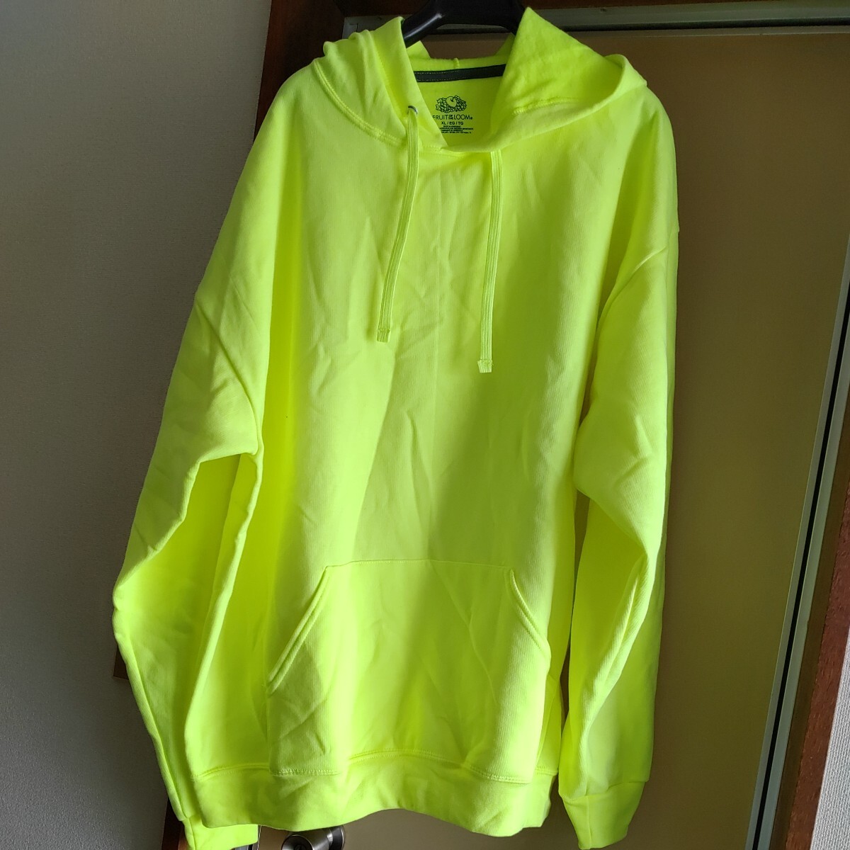 fruit of the loom フルーツオブザルーム オーバーサイズパーカー 蛍光イエロー ネオンカラー ユニセックス XLサイズ 0508-C4-SA6拍卖