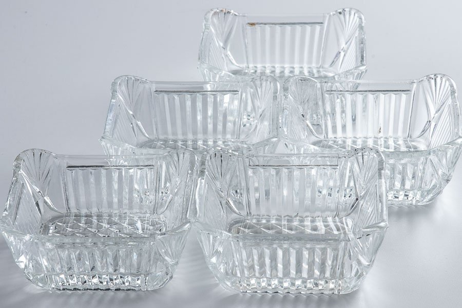 【硝子】『 プレスガラス ガラス角鉢 5客 昭和初期 14979 』 料亭 日本料理 懐石 会席 和食器 器 焼物 陶器 磁器 テーブルウェア 向付拍卖