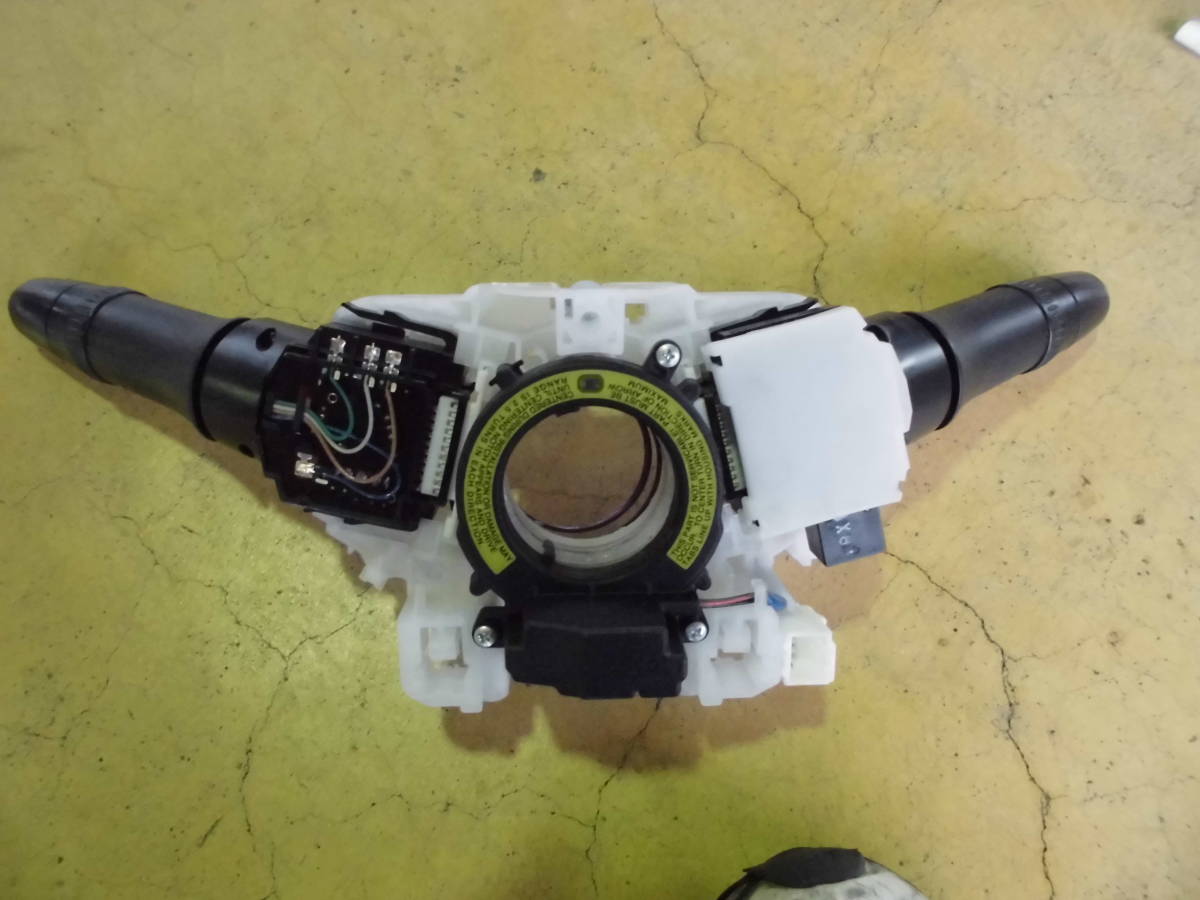 H20 デリカ D:5 CV5W ディマースイッチ 中古品拍卖