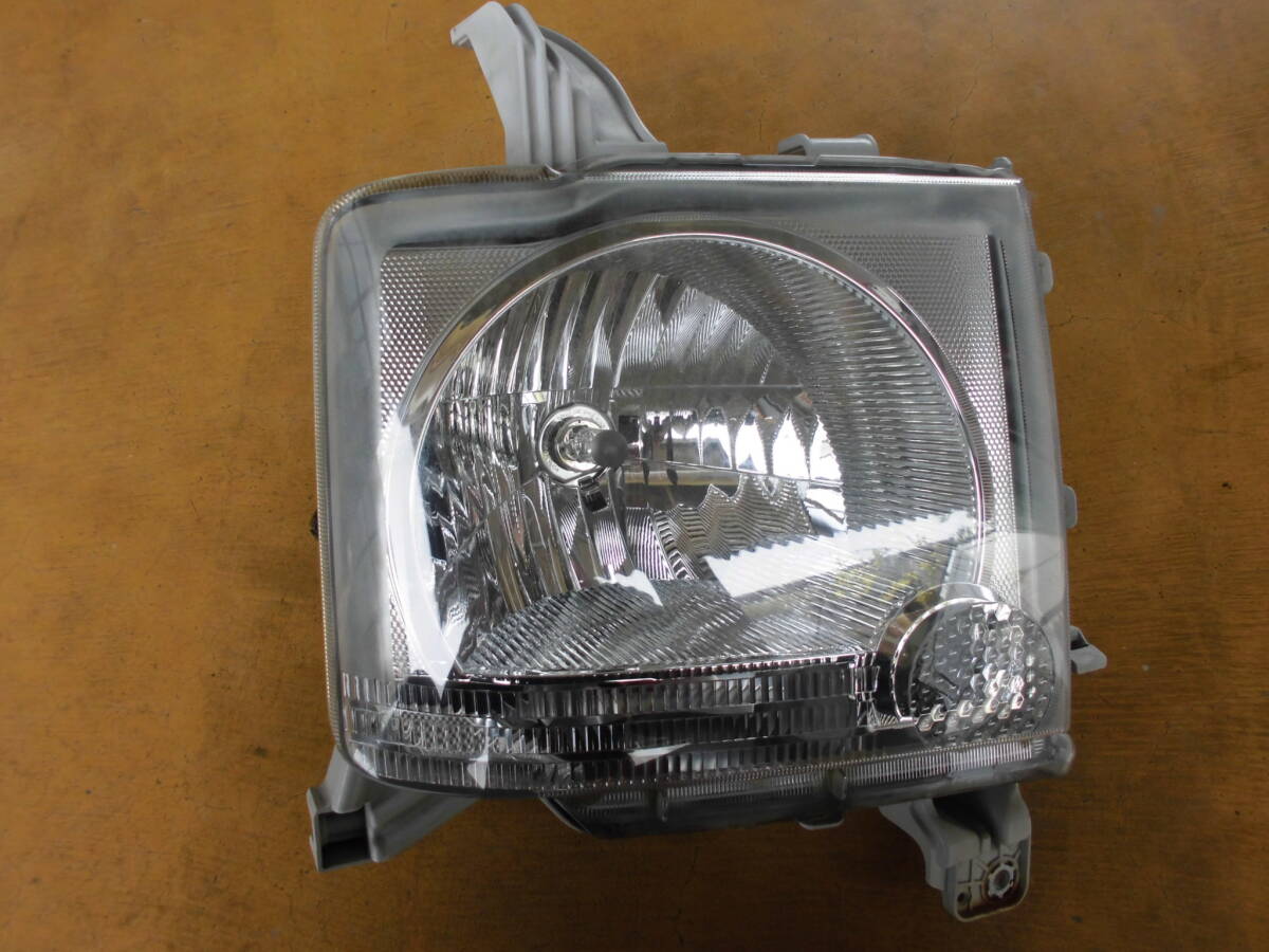 H28 ダイハツ ムーヴ コンテ L575S 右 ヘッド ライト ハロゲン 中古品拍卖