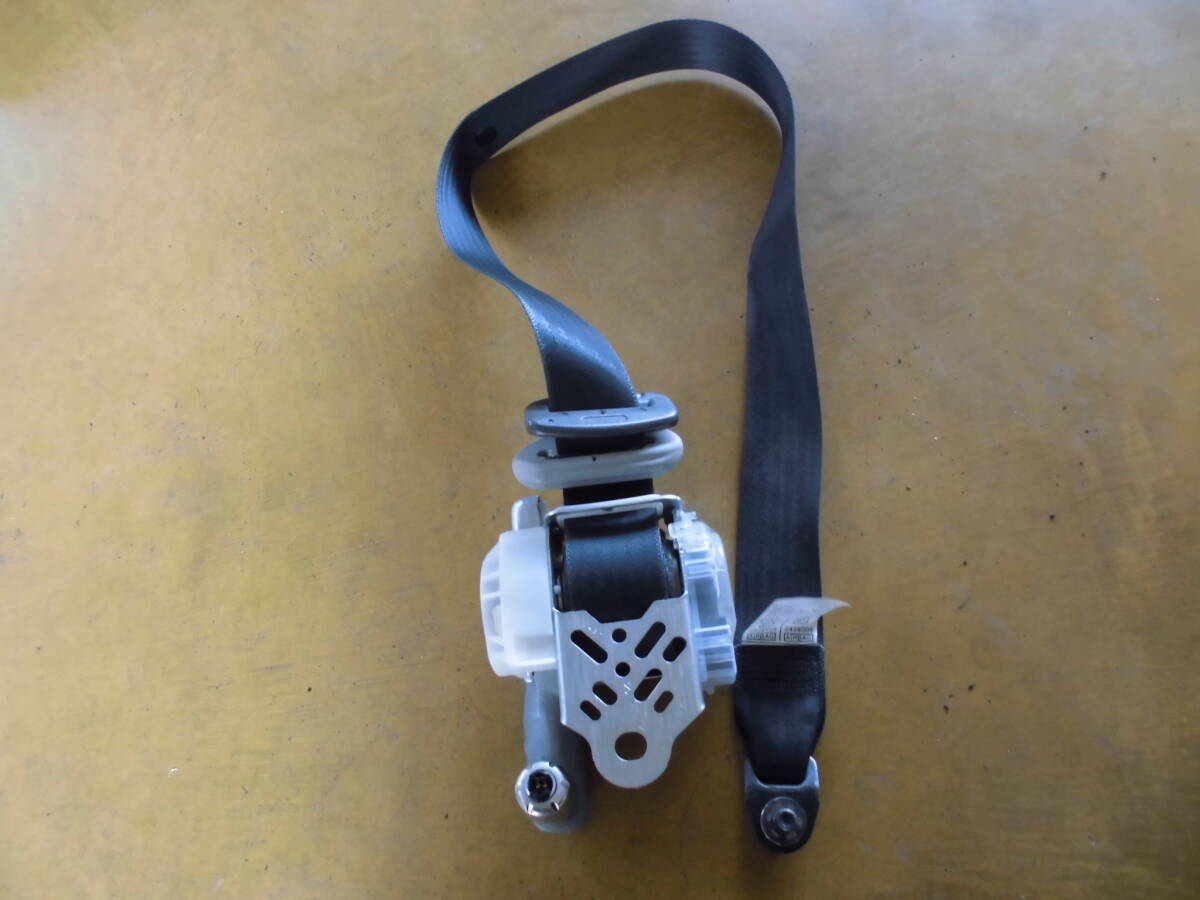 H28 ダイハツ ムーヴ コンテ L575S 右 フロント シートベルト 運転席側 中古品拍卖