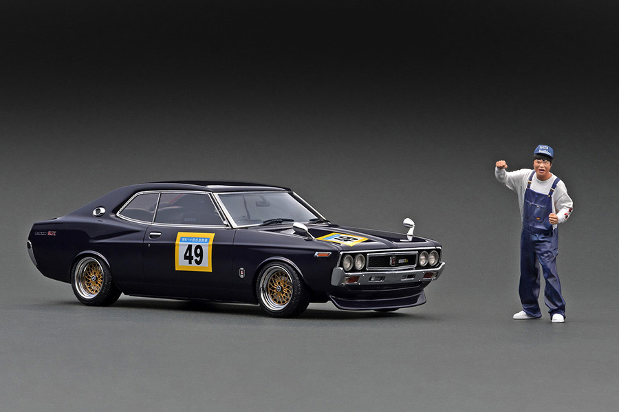 IG3008 イグニッションモデル 1/18 Nissan Laurel 2000SGX (C130) Purple With Mr.Sata ニッサン ローレル パープル 佐田拍卖