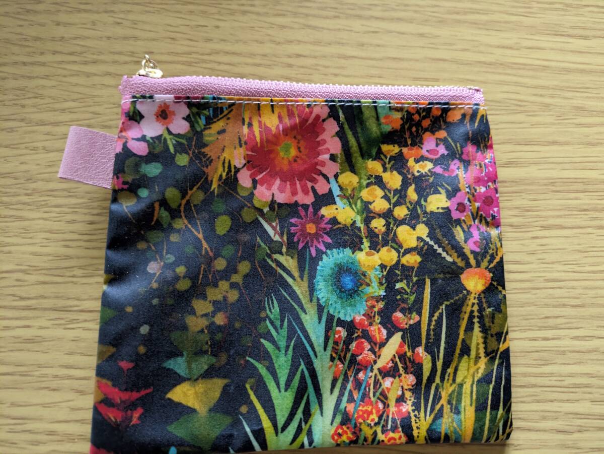 リバティ ポーチ 拍卖