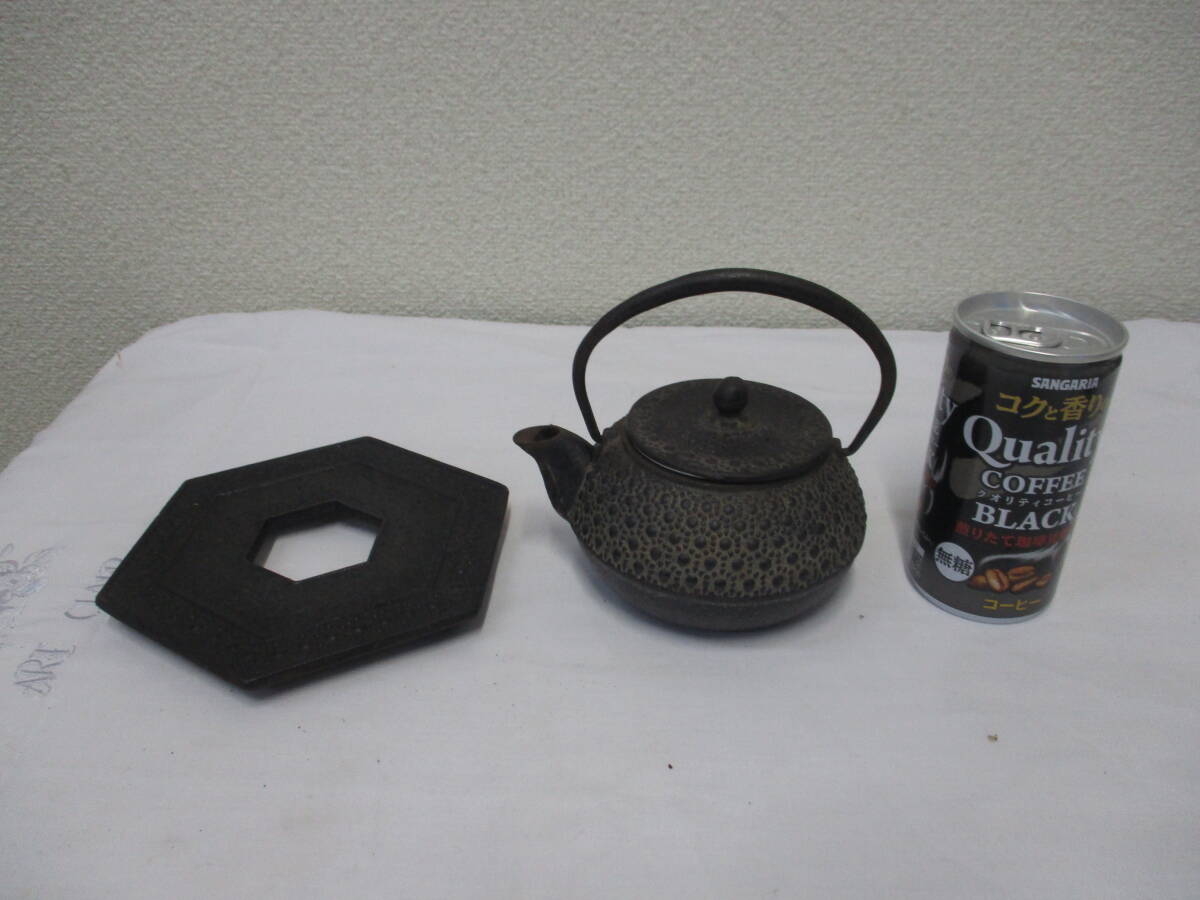 南部鉄器 鉄瓶 釜敷 亀甲 検 アンティーク、コレクション 工芸品 金属工芸 鉄製拍卖