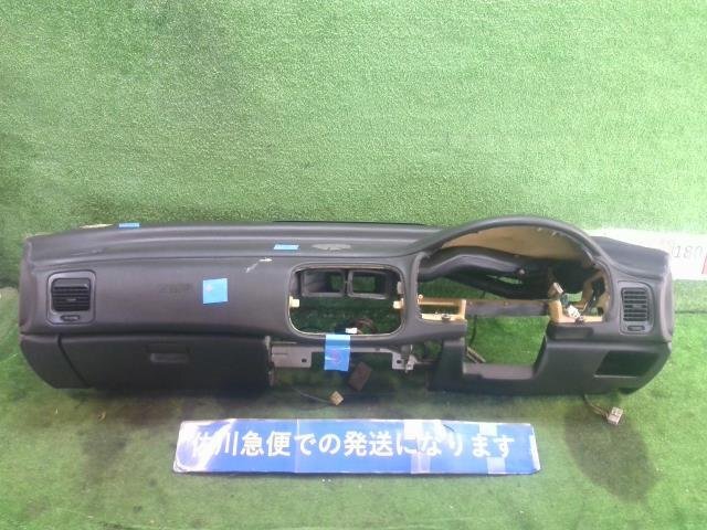 スバル インプレッサ WRX D型 GC8 インパネ ダッシュボード SRS無し用 パネル類欠品有り 傷・汚れ・テープ跡有り ★大型・個人宅配送不可★拍卖