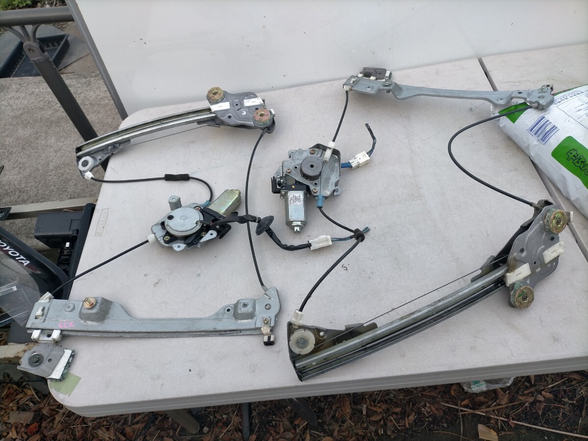 日産 フェアレディZ Z33 自動ウィンドウ モーター パワーウィンドウ モーター 左右セット拍卖