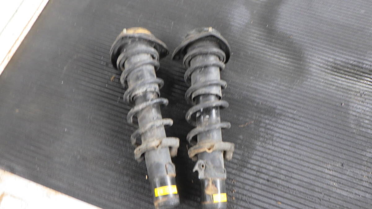 杉B5 即決! HA3 アクティ ストラット ショック スプリング拍卖