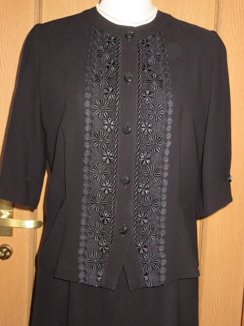 Z)■【・・・】■まるでアンサンブル風ジャケット付属デザイン!プリンセスライン着痩せデザイン!■中央ファスナー/冠婚葬祭ワンピース拍卖