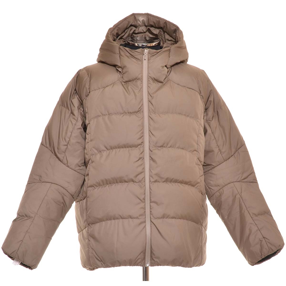 ●508739 DESCENTE デサント ●ダウンジャケット 2021AW DMMSJC40 サイズM 保温 保湿 撥水 軽量 メンズ ベージュ拍卖