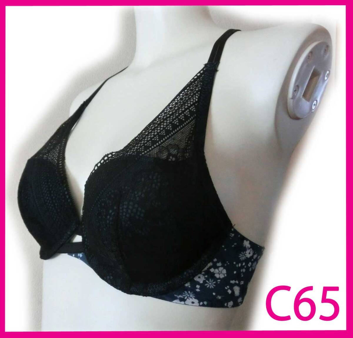 66 新品 トリンプ C65 黒 紺 アシンメトリックフラワー AMOキスブラ ブラジャー AMST1248 WHU1 JX アモスタイル ブラ ブラジャー 拍卖