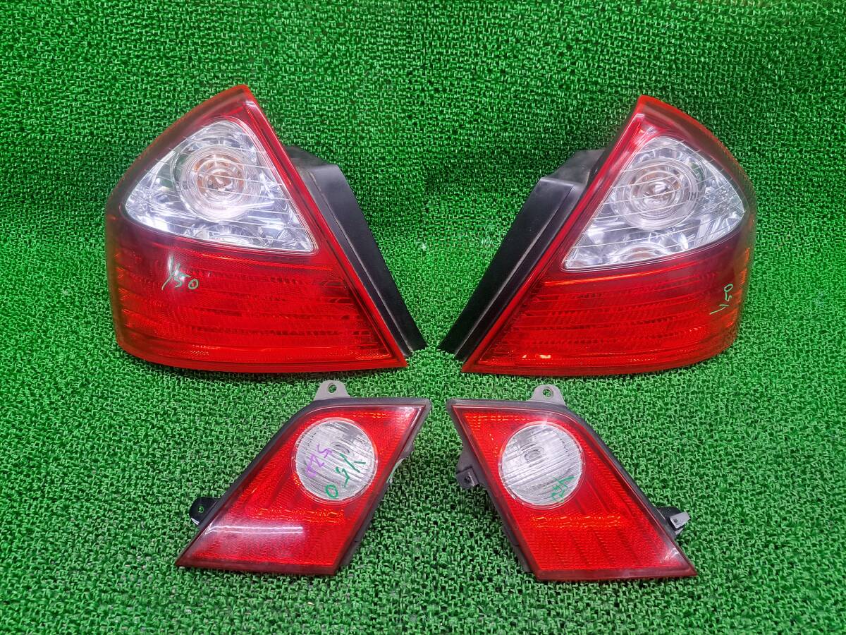 520 日産 フーガ Y50/PY50/PNY50 純正 テールランプ 左右 フィニッシャーランプ 4点セット テールライト レンズ 左 右拍卖