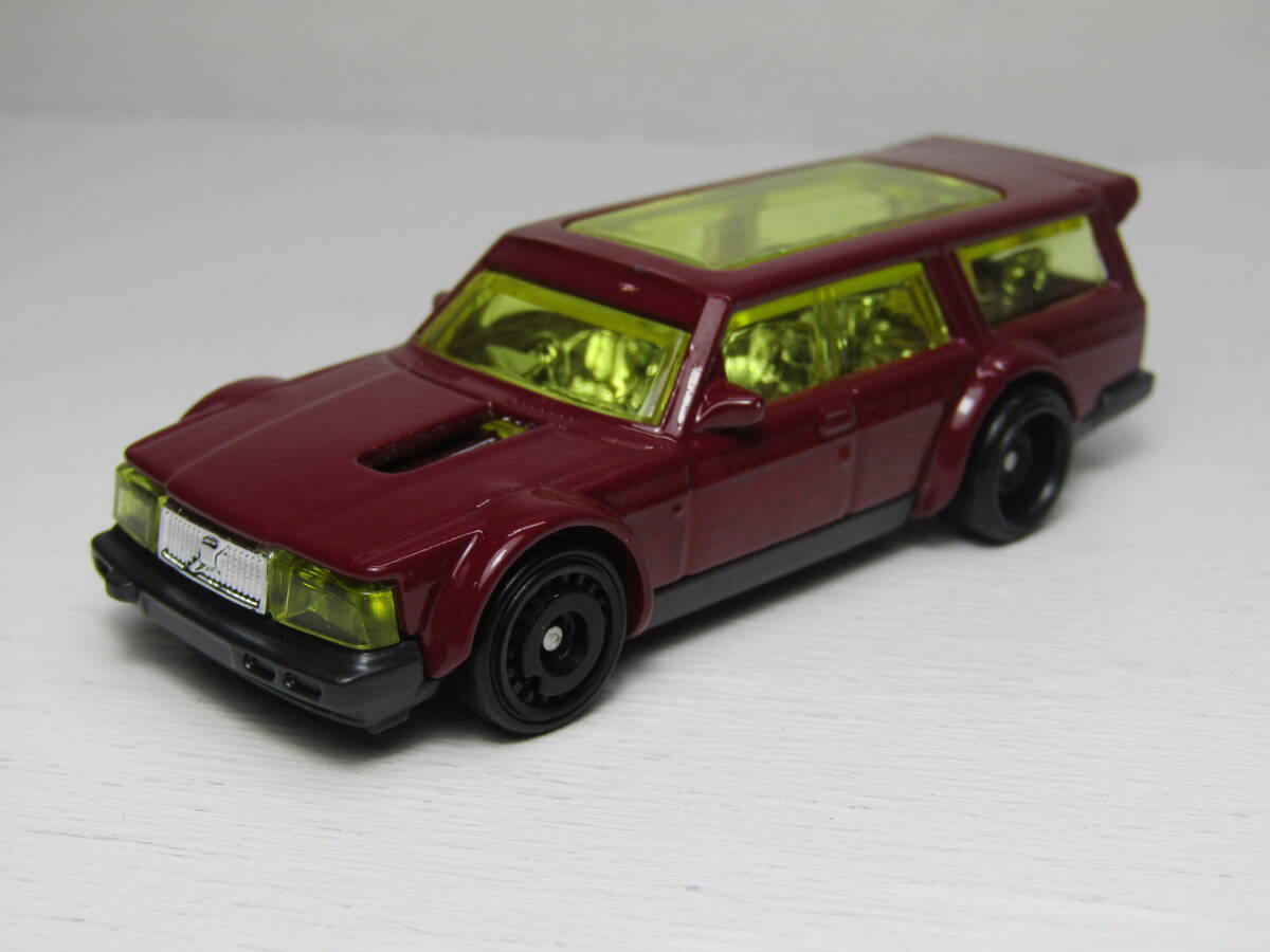 VOLVO 240 DRIFT WAGON 1/64位 ボルボ 240 ステーションワゴン HW ドリフトワゴン 2022NEW 本体のみ美品 ローダウンワゴン 拍卖