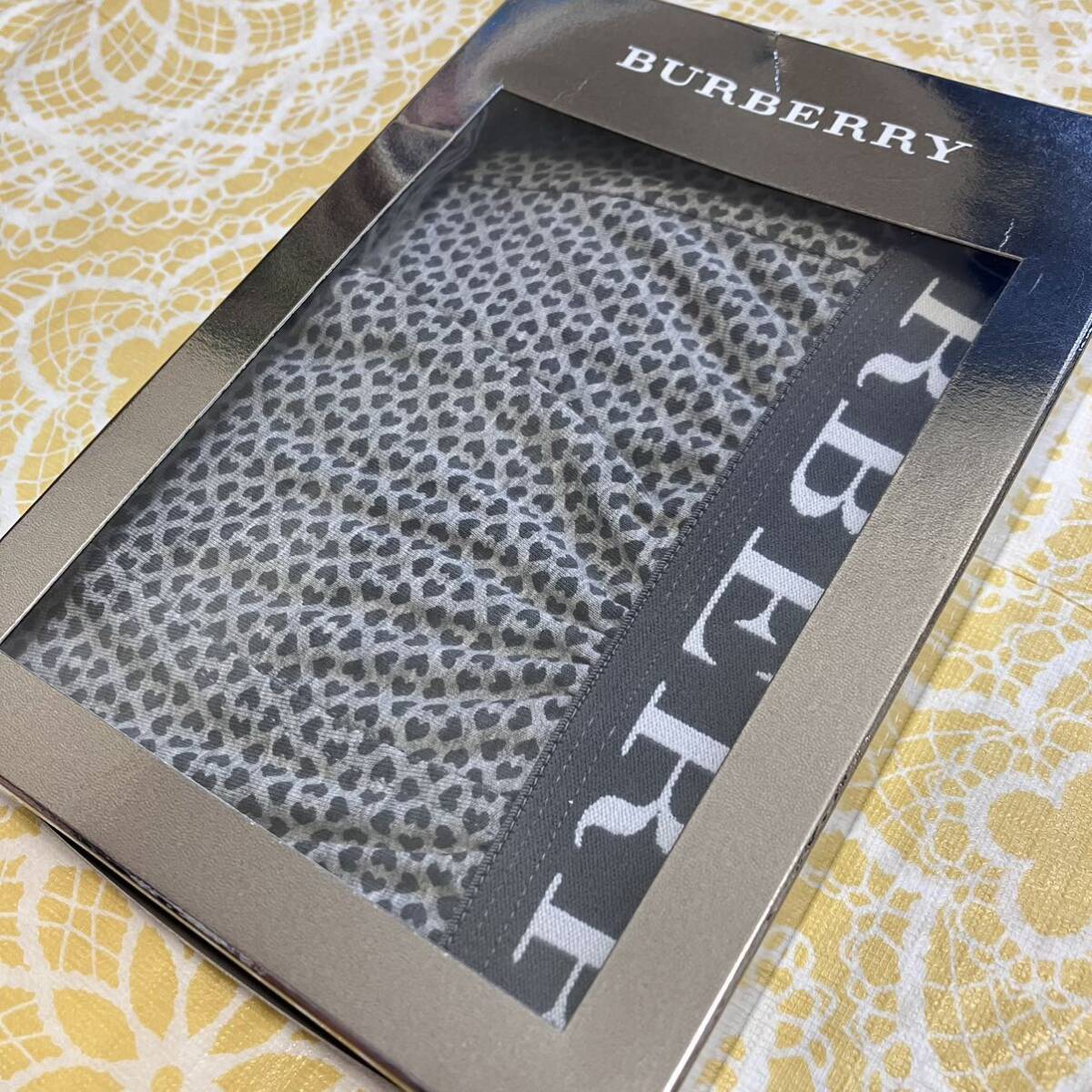 新品/BURBERRY/Lサイズ/ボクサーパンツ/バーバリー/下着/メンズ/綿100%/未使用/正規品/紳士用ハート匿名配送/ブリーフ/ノバチェック/グレー拍卖