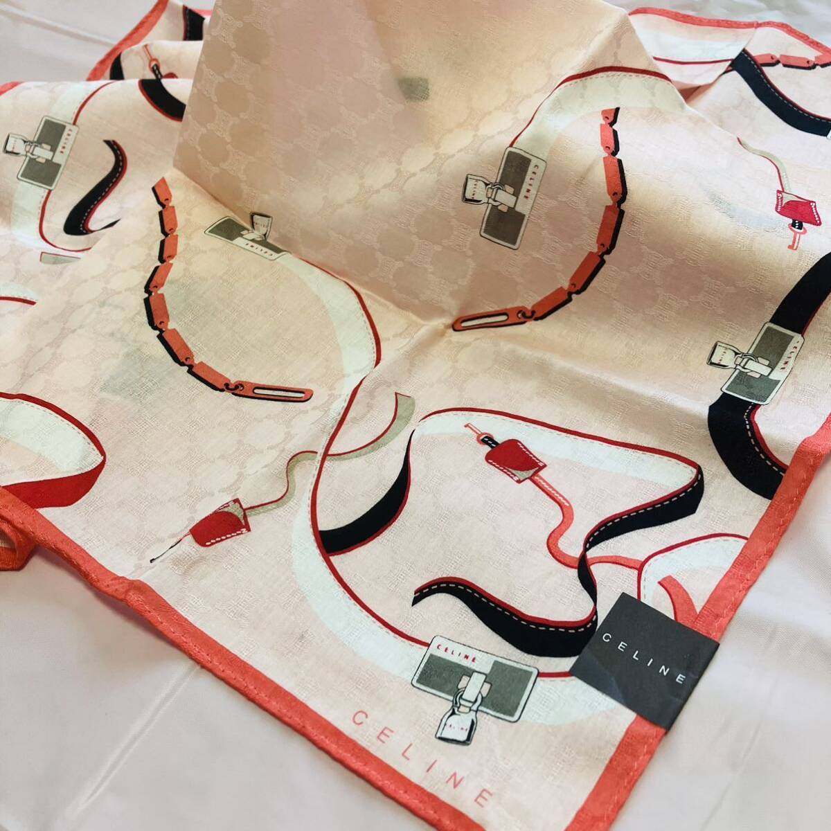 【レア】新品/CELINE/大判ハンカチ/正規品/セリーヌ/ハイ未使用ストール/ブランド/スカーフ/58cm/マカダム柄/レディース/ピンク/透かし柄/拍卖