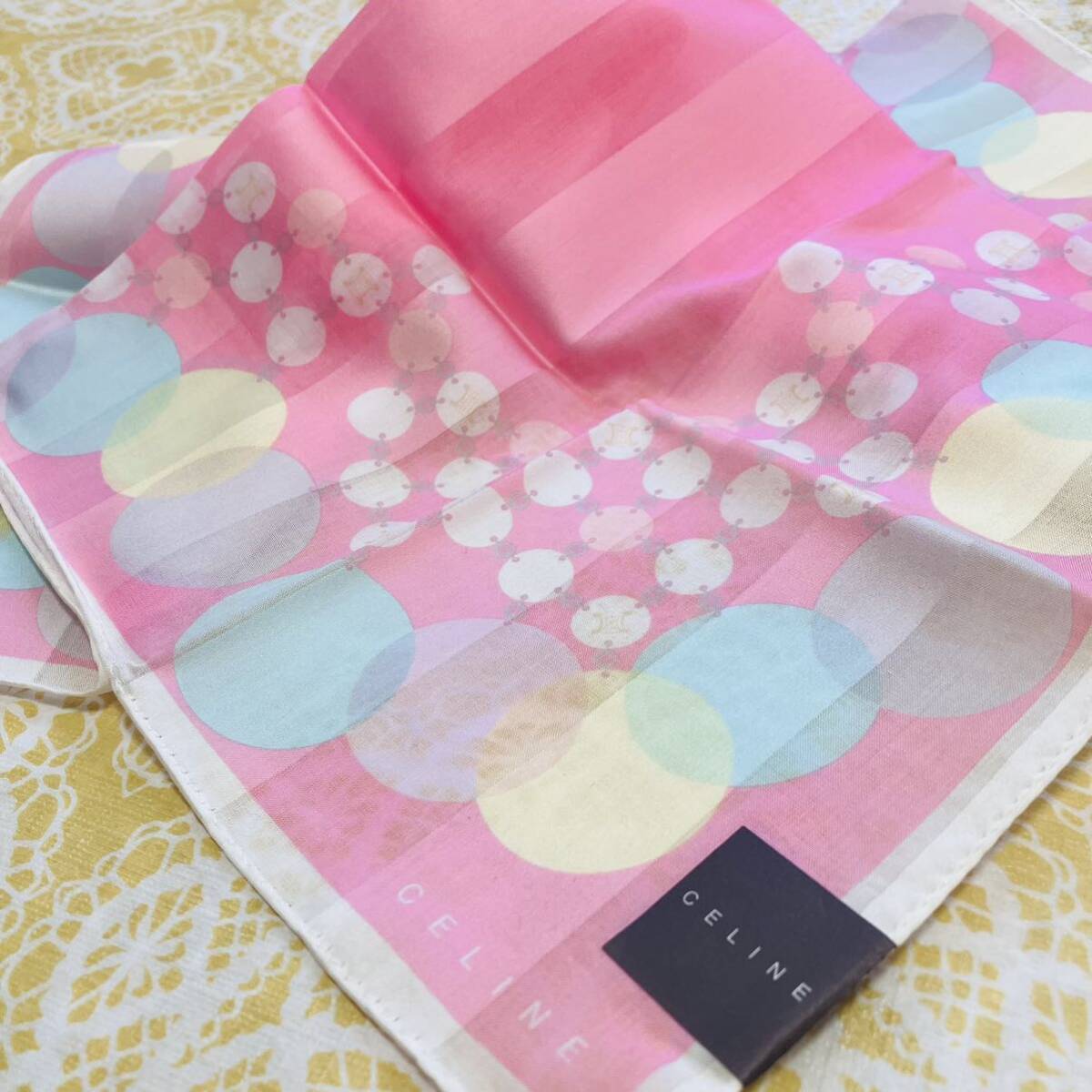 新品/CELINE/大判ハンカチ/正規品/セリーヌ/ハイ未使用/ブランド/マカダム柄/綿100%/レディース/ハンカチーフ/ピンク/女性用/日本製ロゴ拍卖