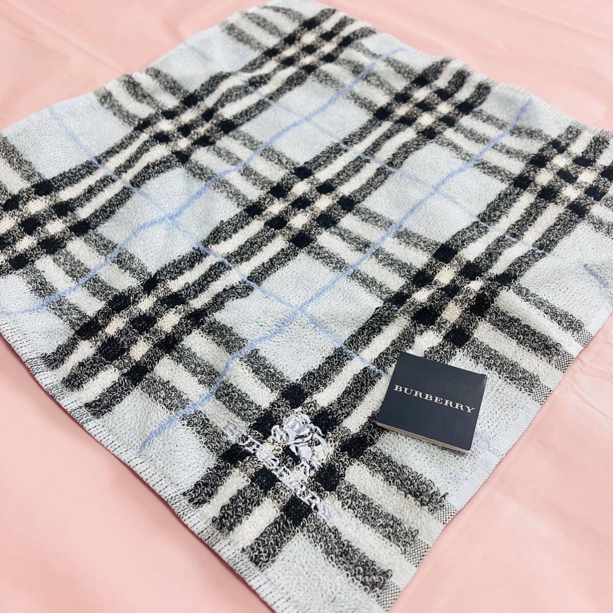 【人気柄】新品/BURBERRYタオルハンカチ/正規品/バーバリー/綿100%/ブランド未使用ノバチェック/レディース女性用/刺繍/水色/メンズ紳士用拍卖
