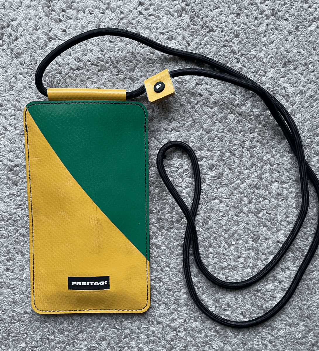 FREITAG:スマホ用ネックポーチ L拍卖