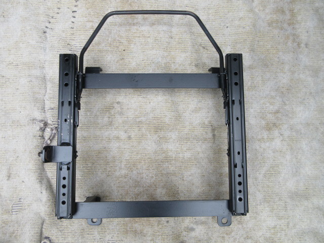 ランドクルーザー 80 ブリッド純正 シートレール 運転席 レカロ対応拍卖