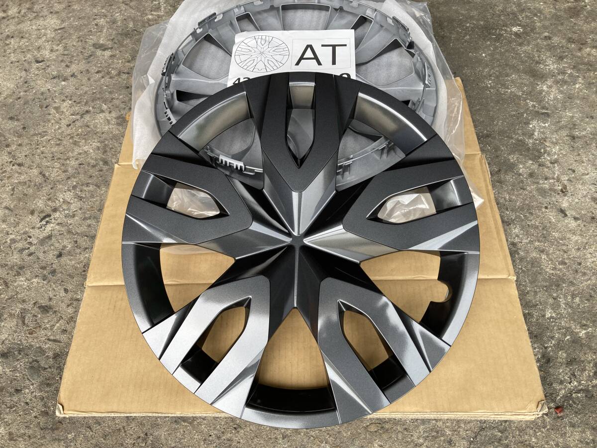 新車添付 未使用品 トヨタ 60 プリウス 純正 17in スチールホイール用 ダークグレーメタリック塗装 ホイールキャップ 42602-47310 4枚 ☆①拍卖