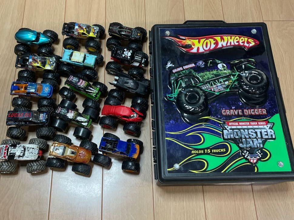 Hot Wheels MONSTER TRUCKS ホットウィール モンスタートラック ルース 15台 ケース付き 汚れあり拍卖