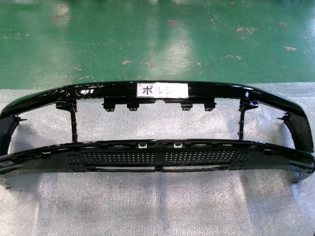 ポルシェ 911カレラ 992L30 フロントバンパー 即決 6875拍卖