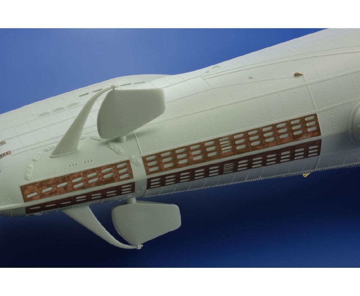 エデュアルド(53159)1/72 ドイツ軍潜水艦IX C/40型 船体のエッチングパーツ パート2拍卖