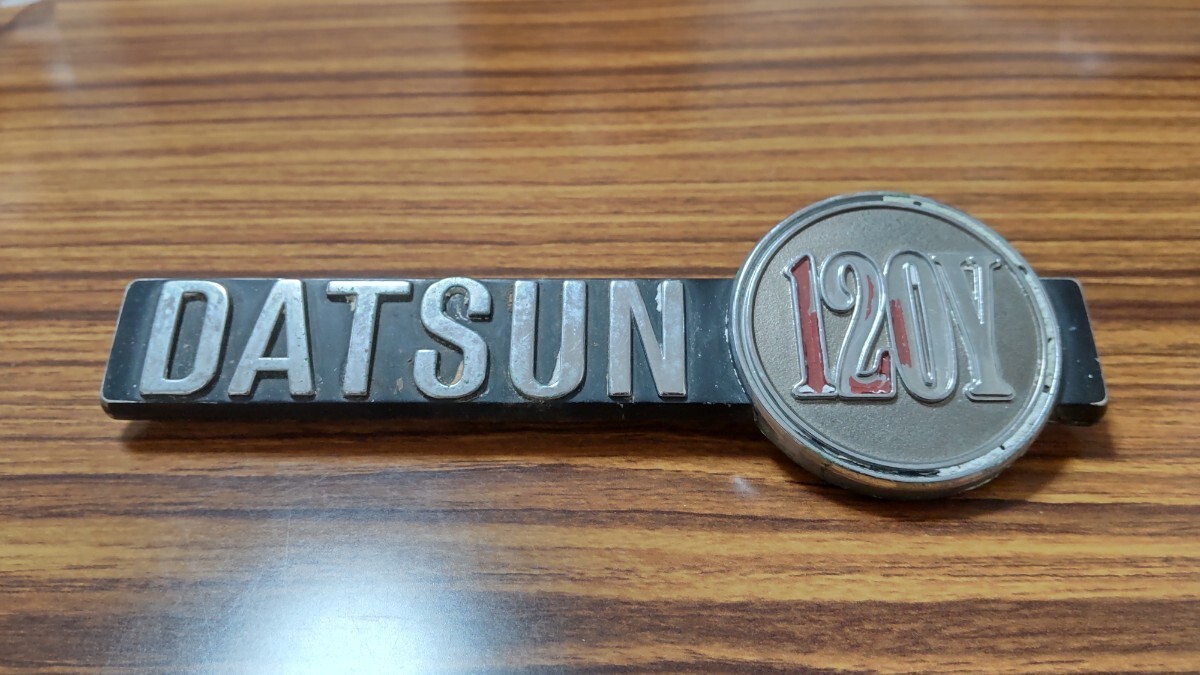 DATSUN 120Y 日産 ダットサン120Y 輸出用 B210 310 サニー エンブレム 旧車 当時物 拍卖