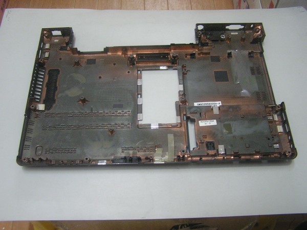 東芝Dynabook B551/C 等用 下部ケースのみ %拍卖