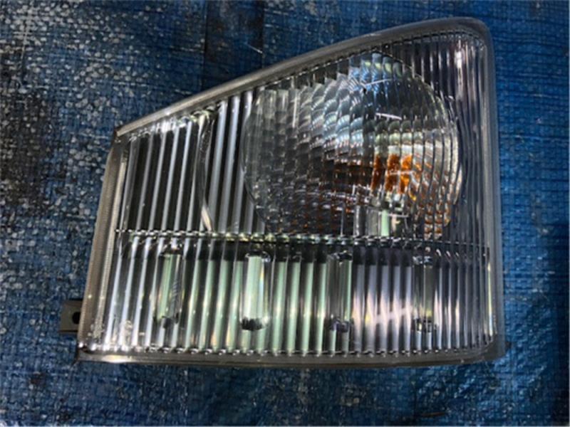 イスズ大型 純正 フォワード 《 FRR90S2 》 左クリアランスランプ 8-97585-173-2 P31400-24004585拍卖