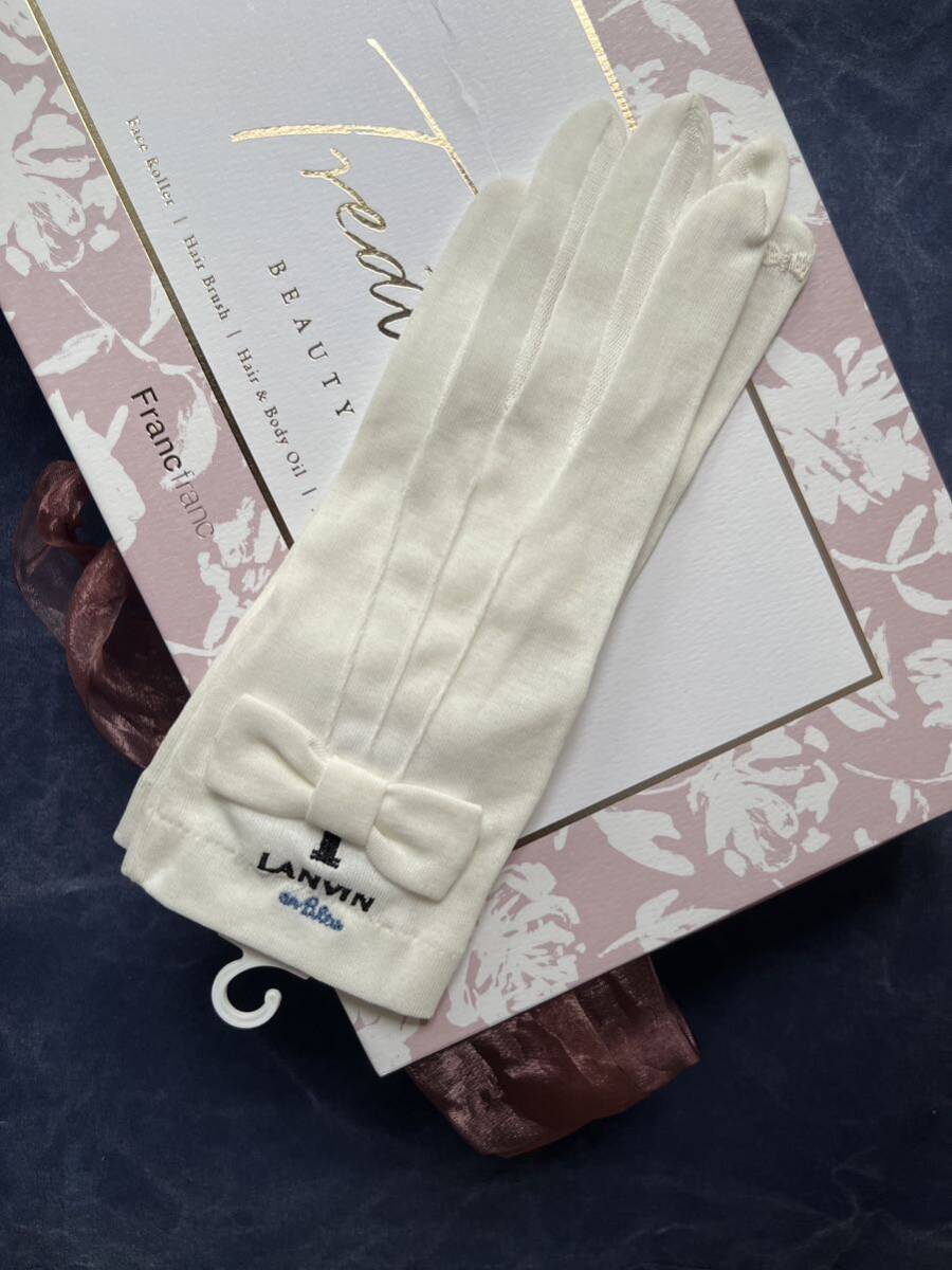 新品 LANVIN ランバンオンブルー UVケアグローブ 日焼け止め手袋 白リボン 21~22拍卖