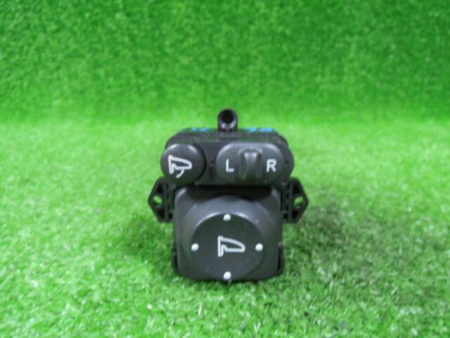 ホンダ フィット GP6 電動格納 ドアミラースイッチ 中古 配線9本 カプラー付き 12587拍卖