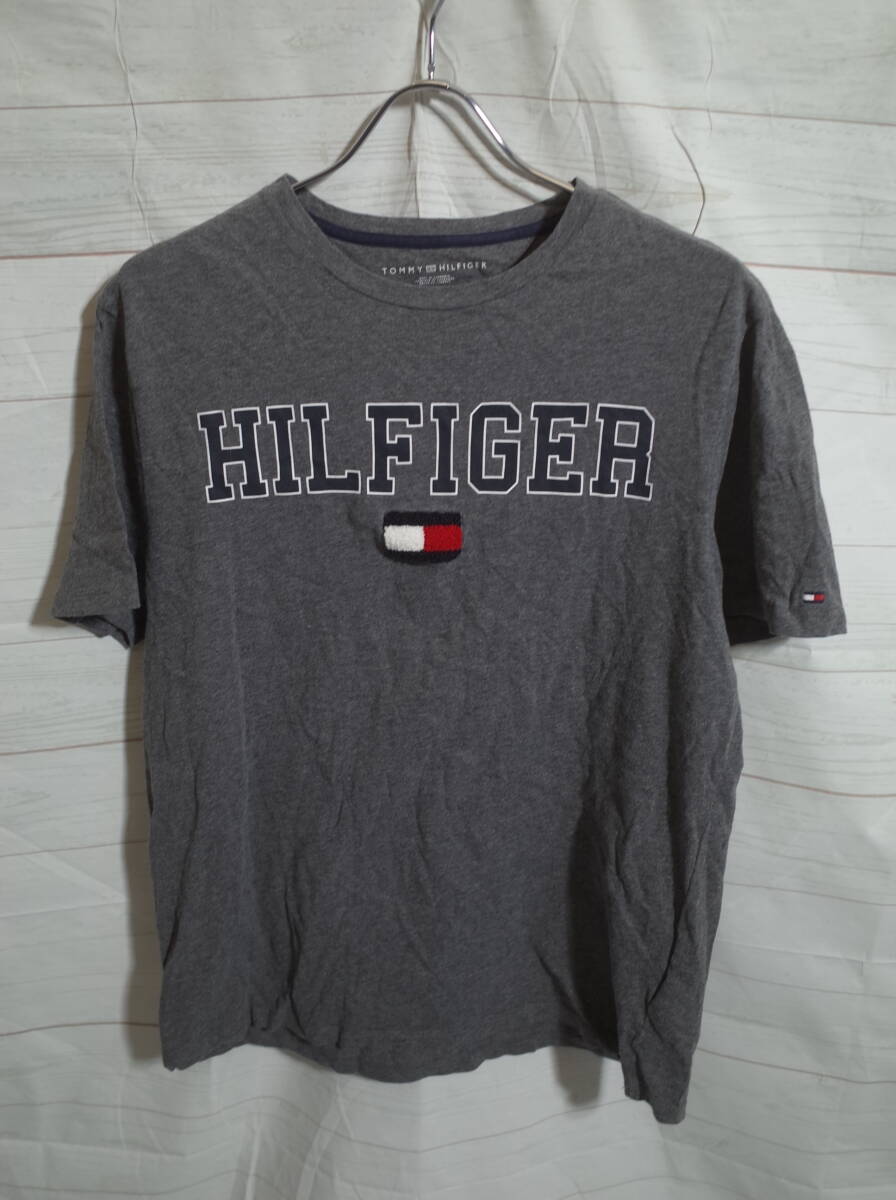 メンズ pk200 TOMMY HILFIGER トミーヒルフィガー ロゴ プリント フラッグ ワッペン 半袖Tシャツ L グレー 灰拍卖