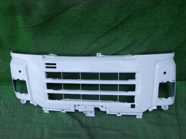 S700V S710V S700M S710M S700B S710B ハイゼットカーゴ アトレー ピクシスバン サンバーバン 純正フロントバンパー 白 52119-B5220拍卖