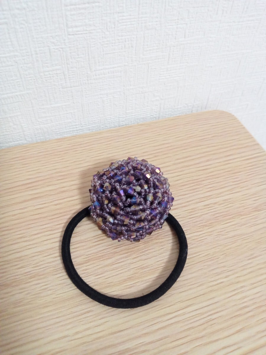 新品未使用 ヘアゴム ビーズ 紫色 パープル キラキラ パーティー 結婚式 キレイ 綺麗 アクセント 発表会 花 送料無料拍卖