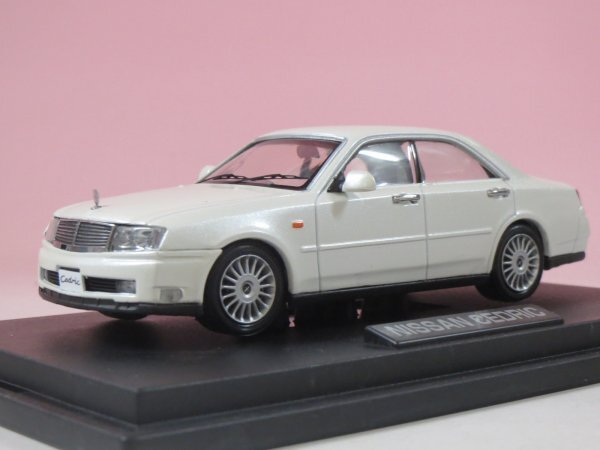 67977■エムテック 1/43 M4-11-A ニッサン セドリック(ホワイトパール)拍卖